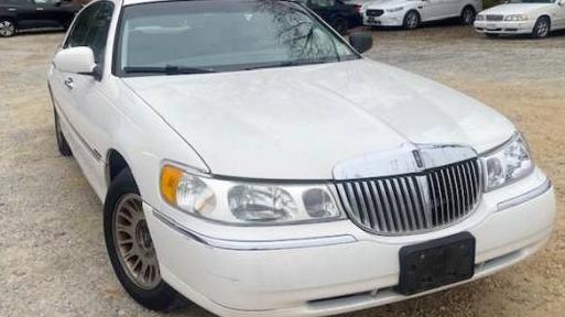 LINCOLN TOWN CAR 1999 1LNHM83WXXY612333 image